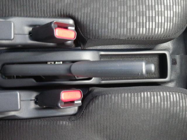 ハイゼットカーゴDX 2WD CVT 届出済未使用車 1年間無料保証コーナーセンサー アイドリングストップ 試乗車UP キーレスエントリーシステム 両側スライド オートライト 1オーナー 記録簿 マニュアルエアコン パワーウィンドウ レベリング AM/FMラジオ(三重県)の中古車