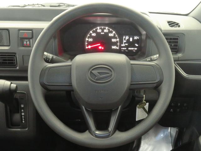 ハイゼットカーゴDX 2WD CVT 届出済未使用車 1年間無料保証コーナーセンサー アイドリングストップ 試乗車UP キーレスエントリーシステム 両側スライド オートライト 1オーナー 記録簿 マニュアルエアコン パワーウィンドウ レベリング AM/FMラジオ(三重県)の中古車