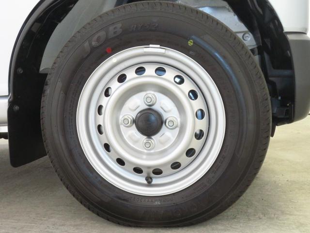 ハイゼットカーゴDX 2WD CVT 届出済未使用車 1年間無料保証コーナーセンサー アイドリングストップ 試乗車UP キーレスエントリーシステム 両側スライド オートライト 1オーナー 記録簿 マニュアルエアコン パワーウィンドウ レベリング AM/FMラジオ(三重県)の中古車