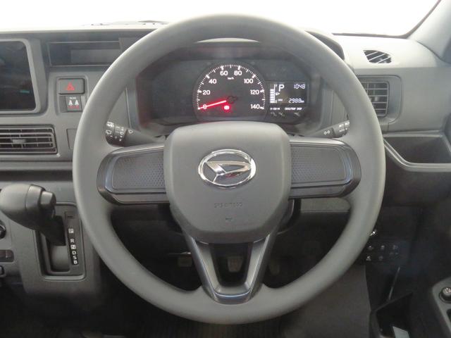 ハイゼットカーゴクルーズ　２ＷＤ　ＣＶＴ　マニュアルエアコン　１年間無料保証コーナーセンサー　アイドリングストップ　電動格納式ミラー　プッシュスタート　オートライト　リースアップ車両　ＡＢＳ　キーフリー　純正フロアマット　パワーウィンドウ（三重県）の中古車