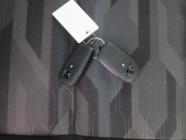 タフトＧターボ　ダーククロムベンチャー　キーフリー　１年間無料保証届出済未使用車　電動パーキングブレーキ　コーナーセンサー　ＵＳＢ接続　Ｂｌｕｅｔｏｏｔｈ　シートヒーター　リースアップ車両　純正９型ディスプレイオーディオ　パノラマカメラ　ＨＤＭＩ接続　オートエアコン（三重県）の中古車