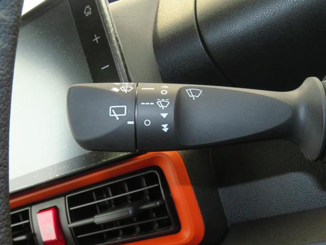 タントファンクロスターボリミテッド　届出済未使用車　１年間無料保証電動パーキングブレーキ　コーナーセンサー　誤発進抑制機能　純正９型ディスプレイオーディオ　パノラマカメラ　キーフリー　Ｂｌｕｅｔｏｏｔｈ対応　シートヒーター　ＥＴＣ　両側電動スライドドア　ＨＤＭＩ接続（三重県）の中古車