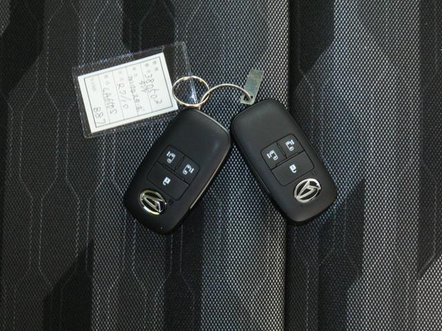 タントファンクロスターボリミテッド　届出済未使用車　１年間無料保証電動パーキングブレーキ　コーナーセンサー　誤発進抑制機能　純正９型ディスプレイオーディオ　パノラマカメラ　キーフリー　Ｂｌｕｅｔｏｏｔｈ対応　シートヒーター　ＥＴＣ　両側電動スライドドア　ＨＤＭＩ接続（三重県）の中古車