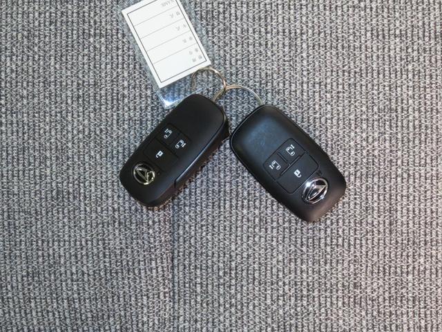 ムーヴキャンバスストライプスＧ　運転席・助手席シートヒーター　１年間無料保証電動パーキングブレーキ　コーナーセンサー　元ディーラー代車　ワンオーナー　キーフリー　衝突安全ボディ　ＬＥＤヘッドライト　バックカメラ　オートエアコン　両側パワースライドドア　オートエアコン（三重県）の中古車