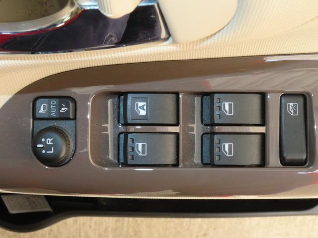 ムーヴキャンバスGホワイトアクセントリミテッド SAIII 1年間無料保証純正7型ナビ キーフリー パノラマカメラ LEDヘッドライト USB接続 プッシュスタート DVD再生 地デジ 前方用ドライブレコーダー ETC 両側パワースライドドア Bluetooth対応(三重県)の中古車