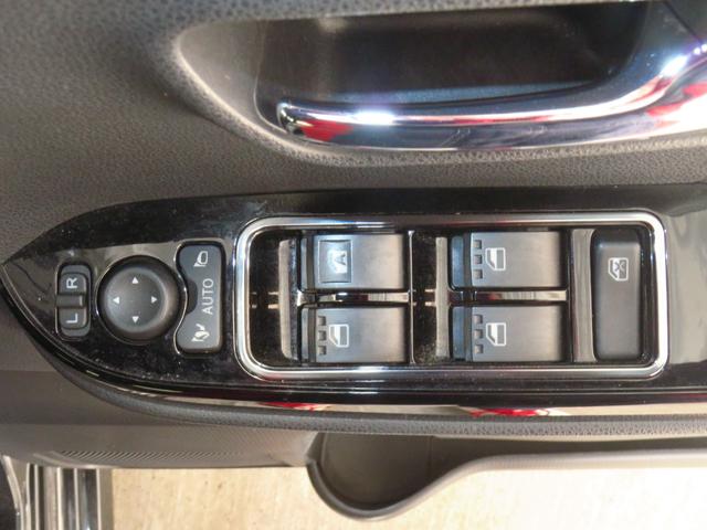 タントカスタムＸ　　　純正７型ナビ　パノラマカメラ　１年間無料保証両側パワースライドドア　コーナーセンサー　ワンオーナー　ＩＳＴＯＰ　ＵＳＢ接続　電格ミラー　地デジ　ＥＴＣ　前方用ドライブレコーダー　Ｂｌｕｅｔｏｏｔｈ対応　運転席・助手席シートヒーター　キーフリー（三重県）の中古車