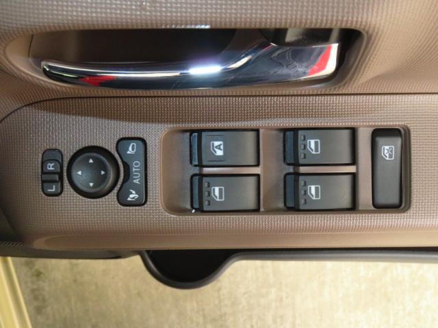 ムーヴキャンバスセオリーGターボ 届出済未使用車 キーフリー 1年間無料保証電動パーキングブレーキ コーナーセンサー 純正9型ディスプレイオーディオ パノラマカメラ 運転席・助手席シートヒーター 地デジ LEDライト 電格ドアミラー Bluetooth 両側パワースライドドア(三重県)の中古車