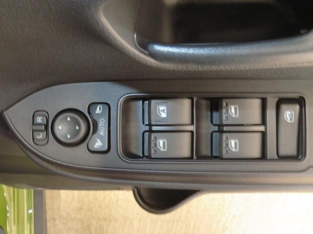 タントファンクロスターボリミテッド　届出済未使用車　１年間無料保証電動パーキングブレーキ　コーナーセンサー　純正９型ディスプレイオーディオ　パノラマカメラ　両側パワースライドドア　Ｂｌｕｅｔｏｏｔｈ対応　運転席・助手席シートヒーター　ＥＴＣ　ＨＤＭＩ接続　キーフリー（三重県）の中古車