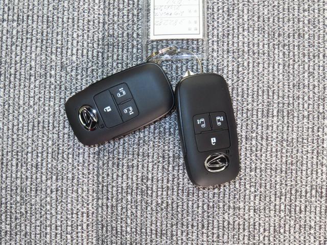 ムーヴキャンバスストライプスＧ　　届出済未使用車　キーフリー　１年間無料保証電動パーキングブレーキ　コーナーセンサー　バックカメラ　運転席・助手席シートヒーター　両側パワースライドドア　オートエアコン　電動格納ミラー　試乗車ＵＰ　ワンオーナー　衝突安全ボディ　ＬＥＤライト（三重県）の中古車