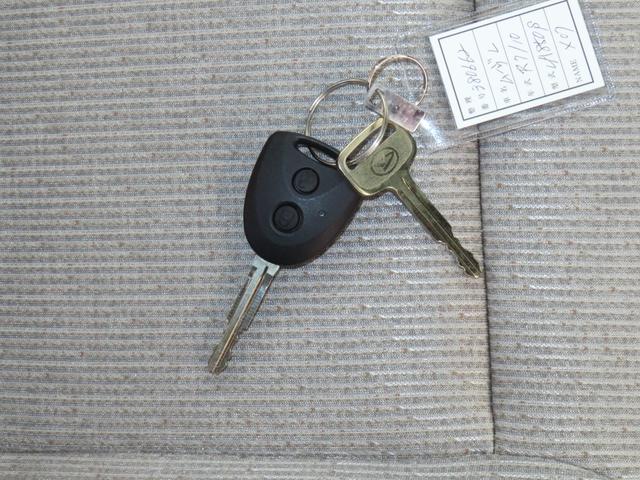 ムーヴＬ　　マニュアルエアコン　キーレスエントリー　１年間無料保証コーナーセンサー　アイドリングストップ　両側手動スライドドア　電動格納ドアミラー　バックカメラ　衝突回避支援ブレーキ　衝突安全ボディ　　オートライト　ＬＥＤヘッドランプ　パワーウィンドウ（三重県）の中古車