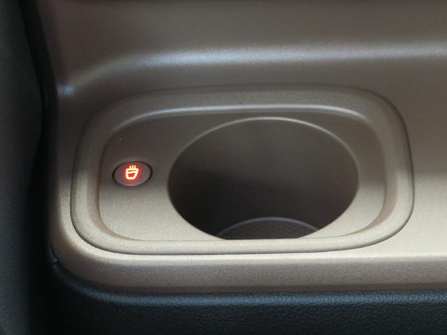 ムーヴキャンバスセオリーＧターボ　　　　　　　届出済未使用車　１年間無料保証電動パーキングブレーキ　コーナーセンサー　純正９型ディスプレイオーディオ　パノラマカメラ　両側パワースライドドア　Ｂｌｕｅｔｏｏｔｈ　シ−トヒ−タ−　地デジ　電格ドアミラー　ＨＤＭＩ接続　キーフリー（三重県）の中古車