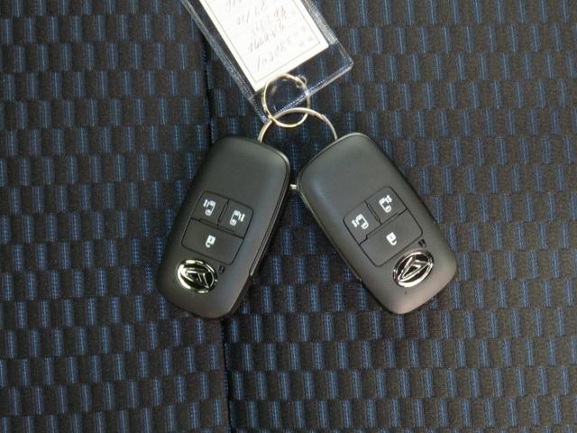 タントカスタムＲＳリミテッド　　　　届出済未使用車　１年間無料保証電動パーキングブレーキ　コーナーセンサー　純正９型ディスプレイオーディオ　パノラマカメラ　電動格納ミラー　前席シートヒーター　ＬＥＤヘッドライト　ＴＶ　ＥＴＣ　キーフリー　Ｂｌｕｅｔｏｏｔｈ対応（三重県）の中古車