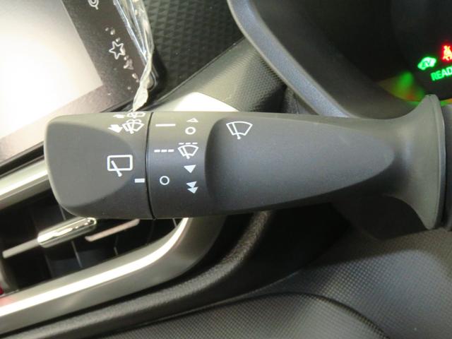 ロッキープレミアムG HEV バックカメラ 1年間無料保証電動パーキングブレーキ コーナーセンサー 純正9型ディスプレイオーディオ キーフリー 運転席・助手席シートヒーター オートエアコン BT接続 電格ドアミラー 地デジ 1オーナー LEDヘッドライト(三重県)の中古車