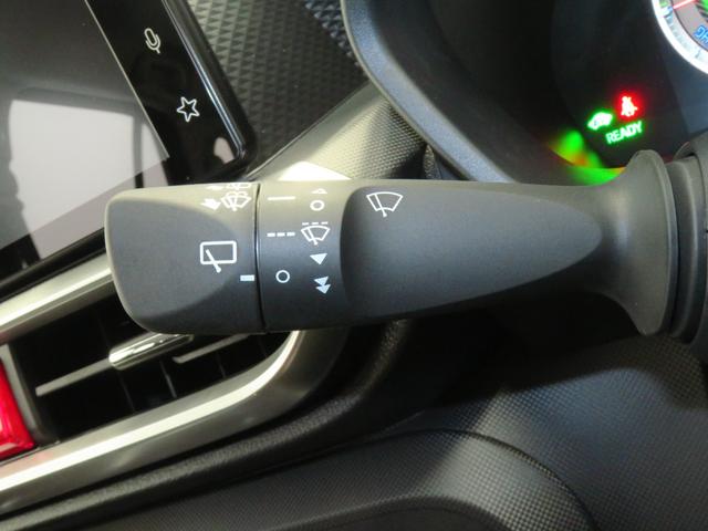 ロッキープレミアムG HEV バックカメラ 1年間無料保証電動パーキングブレーキ コーナーセンサー BT接続 Aストップ 電動格納式ドアミラー 地デジ 1オーナー 純正9型ディスプレイオーディオ 運転席・助手席シートヒーター キーフリー オートエアコン(三重県)の中古車