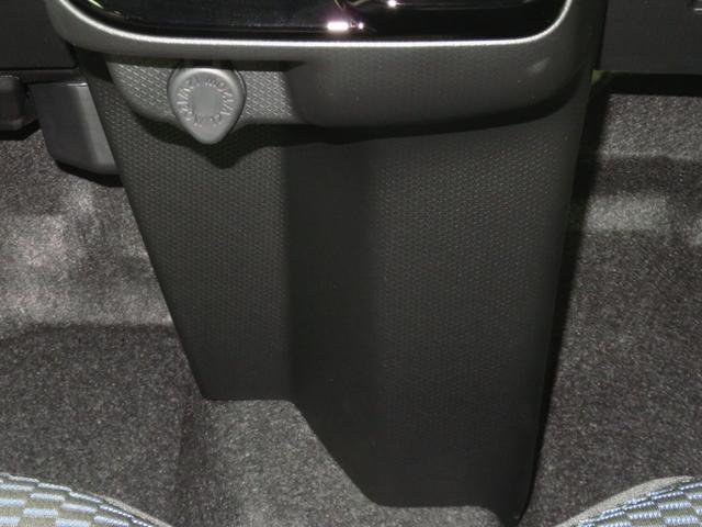 タントカスタムＸ　　　届出済未使用車　バックカメラ　１年間無料保証コーナーセンサー　両側パワースライドドア　ワンオーナー　元試乗車　電動ミラー　地デジ　純正９型ディスプレイオーディオ　運転席・助手席シートヒーター　キーフリー　ＨＤＭＩ接続　電動パーキングブレーキ（三重県）の中古車