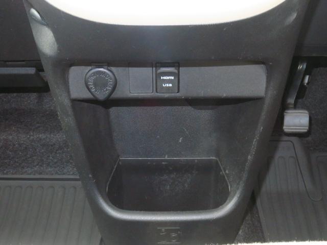 ムーヴキャンバスＧメイクアップリミテッド　ＳＡIII　ＥＴＣ　１年間無料保証純正８型ナビ　パノラマカメラ　キーフリー　電動格納式ドアミラー　ＴＶ　ＢＴ接続　ＤＶＤ再生　両側パワースライドドア　オートエアコン　プッシュスタート　ＵＳＢ入力　ＬＥＤヘッドライト　パワーウィンドウ（三重県）の中古車