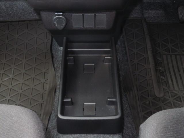 ミライースX SAIII マニュアルエアコン 1年間無料保証コーナーセンサー アイドリングストップ 電動電格ミラー セキュリティアラーム 元試乗車 車線逸脱警告 衝突安全ボディ LEDヘッドランプ オートハイビーム キーレス パワーウィンドウ 純正フロアマット(三重県)の中古車