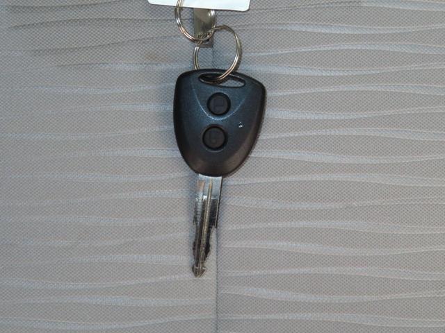 ミライースX SAIII マニュアルエアコン 1年間無料保証コーナーセンサー アイドリングストップ 電動ミラー 盗難警報装置 キーレスエントリー オートハイビーム LEDヘッドライト オートライト ABS パワーウィンドウ 純正CDステレオ 純正フロアマット(三重県)の中古車