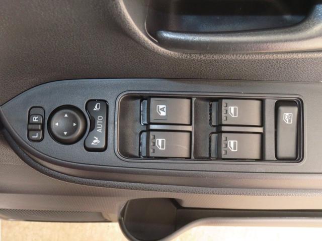 タントＸリミテッド　　運転席・助手席シートヒーター　１年間無料保証電動パーキングブレーキ　コーナーセンサー　ＬＥＤヘッドライト　電動格納ミラー　キーフリー　オートライト　アイドリングストップ　バックカメラ　オートエアコン　両側パワースライドドア　パワーウィンドウ（三重県）の中古車