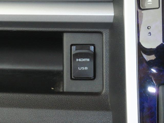 タントカスタムＸトップエディションＶＳ　ＳＡIII　１年間無料保証純正８型ナビ　パノラマカメラ　キーフリー　運転席シートヒータ　電動格納式ドアミラー　ＢＬＵＥＴＯＯＴＨ　ＥＴＣ　ＵＳＢ接続　地デジ　前方用ドライブレコーダー　両側パワースライドドア　オートエアコン（三重県）の中古車