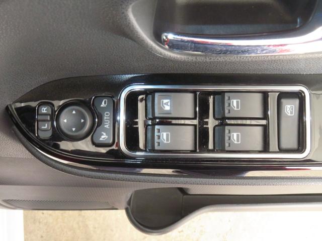 タントカスタムＸスタイルセレクション　前後ドラレコ　１年間無料保証純正７型ナビ　パノラマカメラ　キーフリー　地デジ　整備記録簿　ＬＥＤランプ　Ｂｌｕｅｔｏｏｔｈ対応　ＵＳＢ接続　１オーナー　ＤＶＤ　両側パワースライドドア　運転席・助手席シートヒーター　オートエアコン（三重県）の中古車