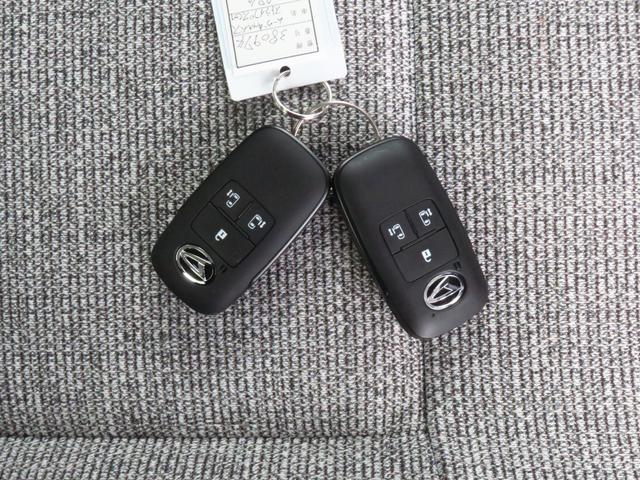 ムーヴキャンバスストライプスＧ　運転席・助手席シートヒーター　１年間無料保証電動パーキングブレーキ　コーナーセンサー　ＢＴ接続　電動格納ミラー　元試乗車　ＬＥＤヘットライト　地デジ　純正９型ディスプレイオーディオ　バックカメラ　キーフリー　ＨＤＭＩ接続　両側パワースライドドア（三重県）の中古車