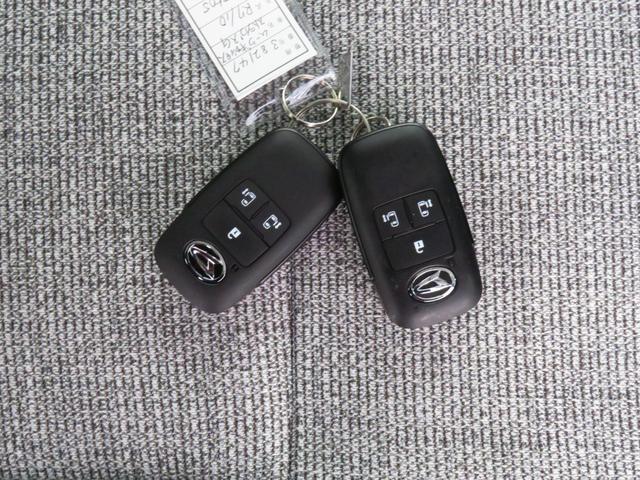 ムーヴキャンバスストライプスＧ　運転席・助手席シートヒーター　１年間無料保証電動パーキングブレーキ　コーナーセンサー　電動格納ミラー　元試乗車　ＬＥＤヘットライト　Ｐスタート　レーンアシスト　パノラマカメラ　キーフリー　両側パワースライドドア　オートエアコン　パワーウィンドウ（三重県）の中古車