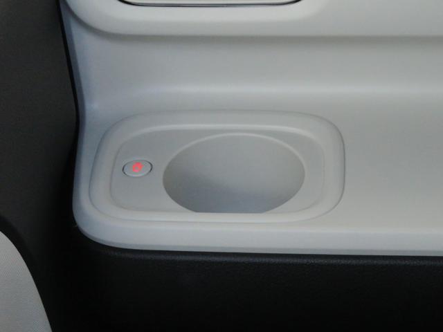 ムーヴキャンバスストライプスＧ　運転席・助手席シートヒーター　１年間無料保証電動パーキングブレーキ　コーナーセンサー　ＢＴ接続　電動格納ミラー　元試乗車　地デジ　Ｐスタート　純正９型ディスプレイオーディオ　バックカメラ　両側パワースライドドア　オートエアコン　ＨＤＭＩ接続（三重県）の中古車