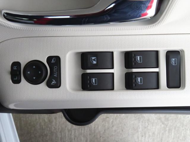 ムーヴキャンバスストライプスＧ　運転席・助手席シートヒーター　１年間無料保証電動パーキングブレーキ　コーナーセンサー　電動格納ミラー　元試乗車　ＬＥＤヘットライト　地デジ　両側パワースライドドア　純正９型ディスプレイオーディオ　バックカメラ　Ｐスタート　記録簿　オートエアコン（三重県）の中古車