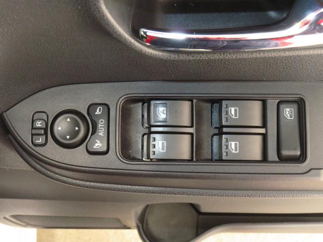 タントカスタムＲＳ　　　純正７型ナビ　バックカメラ　１年間無料保証電動パーキングブレーキ　コーナーセンサー　Ｉ−ＳＴＯＰ　ｂｌｕｅｔｏｏｔｈ　ＵＳＢ入力　シ−トヒ−タ−　メンテナンスノート　地デジ　ＥＴＣ車載器　前後ドラレコ　キーフリー　両側パワースライドドア（三重県）の中古車