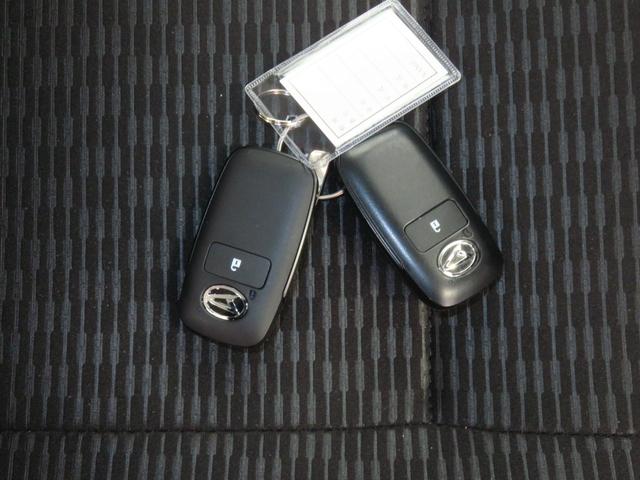 ハイゼットカーゴクルーズ　　　　４ＷＤ　ＣＶＴ　バックカメラ　１年間無料保証コーナーセンサー　アイドリングストップ　電動格納式ドアミラー　オートライト　両側スライドドア　スマートインナーミラー　純正ＣＤステレオ　キーフリー　マニュアルエアコン　パワーウィンドウ　レベリング（三重県）の中古車