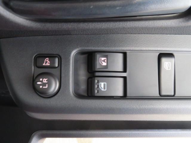 ハイゼットカーゴクルーズターボ　　　　２ＷＤ　届出済未使用車　１年間無料保証コーナーセンサー　アイドリングストップ　ＣＶＴ　点検記録簿　電動格納式ドアミラー　ワンオーナー　オートライト　両側スライド　バックカメラ　キーフリー　マニュアルエアコン　パワーウィンドウ　レベリング（三重県）の中古車