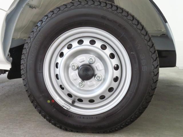 ハイゼットトラックスタンダード　４ＷＤ　５ＭＴ　荷台ゴムマット　１年間無料保証コーナーセンサー　アイドリングストップ　あゆみ板掛け　レベリング　純正フロアマット　ＡＭ／ＦＭラジオ　マニュアルエアコン　ワンオーナー車　整備記録簿　パワステ　車線逸脱警報　Ｗエアバック　オートライト（三重県）の中古車