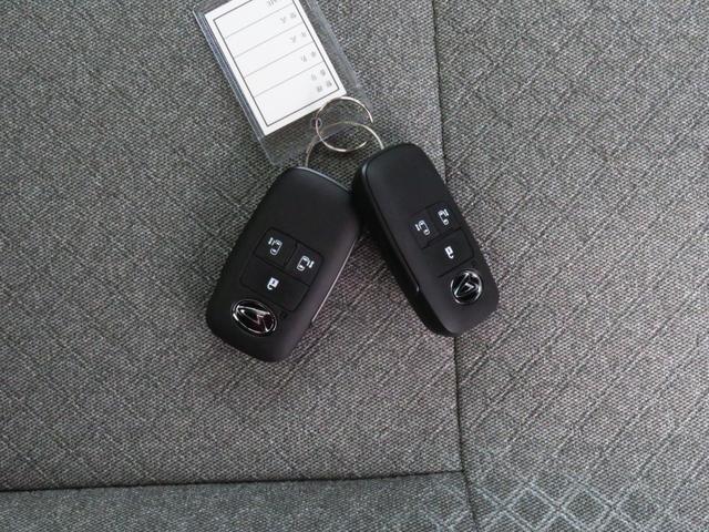 タントＸリミテッド　届出済未使用車　オートエアコン　１年間無料保証電動パーキングブレーキ　コーナーセンサー　ＬＥＤヘッドライト　前席シートヒーター　電動格納ミラー　両側パワースライドドア　キーフリー　オートライト　アイドリングストップ　バックカメラ　パワーウィンドウ（三重県）の中古車