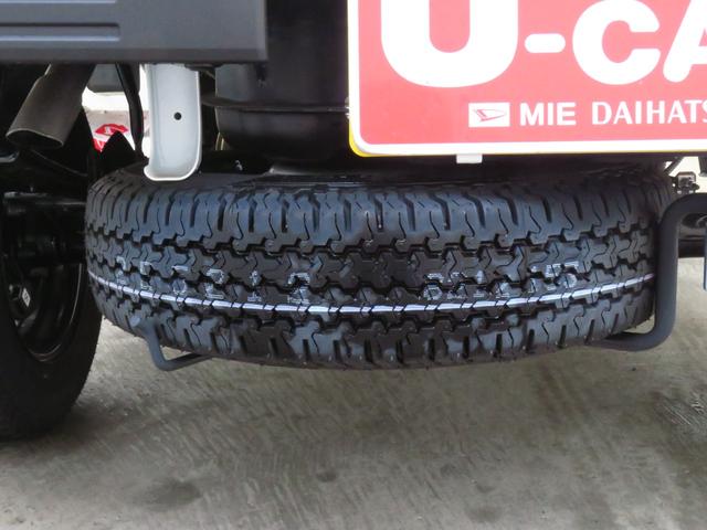 ハイゼットトラックスタンダード　４ＷＤ　５ＭＴ　届出済未使用車　１年間無料保証コーナーセンサー　アイドリングストップ　ワンオーナー車　整備記録簿　パワステ　車線逸脱警報　オートライト　あゆみ板掛け　レベリング　ＡＭ／ＦＭラジオ　衝突回避支援ブレーキ　ペダル踏み間違い抑制（三重県）の中古車