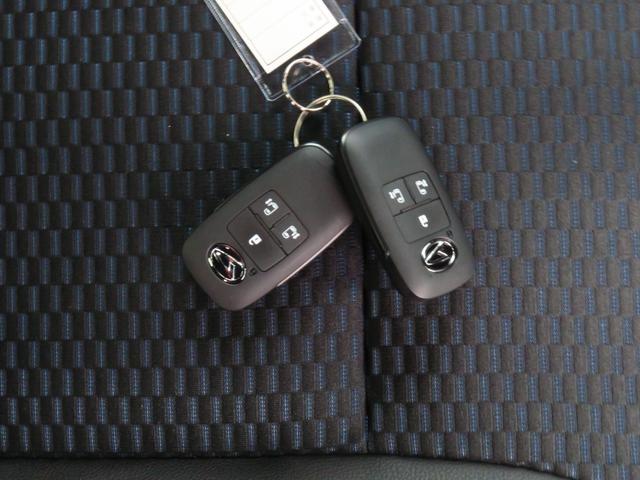タントカスタムＸ　　届出済未使用車　オートエアコン　１年間無料保証電動パーキングブレーキ　コーナーセンサー　両側ＰＳＤ　元試乗車　１オーナー　電格ミラー　ＩＳＴＯＰ　パワーウィンドウ　前席シートヒーター　ＬＥＤヘッドライト　キ−フリ−　バックカメラ（三重県）の中古車