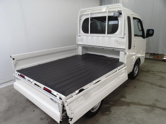 ハイゼットトラックジャンボエクストラ　　４ＷＤ　届出済未使用車　１年間無料保証デフロック　キーフリー　コーナーセンサー　ゲートチェーン　あゆみ板掛け　荷台ゴムマット　マニュアルエアコン　パワーウィンドウ　展示試乗車　電格ミラー　ＬＥＤヘッドランプ　ワンオーナー　記録簿　ＣＶＴ（三重県）の中古車