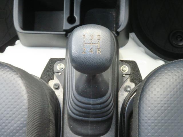 ハイゼットトラックスタンダード　　　２ＷＤ　５ＭＴ　レベリング　１年間無料保証コーナーセンサー　アイドリングストップ　Ｗエアバック　記録簿　衝突安全ボディ　パワステ　車線逸脱警報　オートライト　マニュアルエアコン　純正フロアマット　ゲートプロテクター　あゆみ板掛け（三重県）の中古車