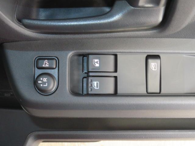 ハイゼットカーゴクルーズ　　　２ＷＤ　ＣＶＴ　届出済未使用車　１年間無料保証コーナーセンサー　アイドリングストップ　ワンオーナー車　点検記録簿　両側スライド　オートライト　マニュアルエアコン　キーフリー　パワーウィンドウ　レベリング　電動格納ミラー　衝突回避支援ブレーキ（三重県）の中古車