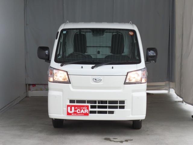 ハイゼットトラックスタンダード 4WD 5MT 届出済未使用車 1年間無料保証荷台ゴムマット レベリング キーフリー あゆみ板掛け パワーウィンドウ マニュアルエアコン 純正フロアマット AM/FMラジオ プッシュスタート 点検記録簿 コーナーセンサー 電動格納ミラー(三重県)の中古車