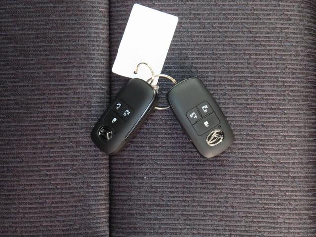 ムーヴＲＳ　届出済未使用車　両側パワースライドドア　１年間無料保証電動パーキングブレーキ　コーナーセンサー　ワンオーナー　ブルートゥース　純正９型ディスプレイオーディオ　キーフリー　パノラマカメラ　ＨＤＭＩ接続　オートエアコン　衝突回避支援ブレーキ　ワイヤレス充電（三重県）の中古車