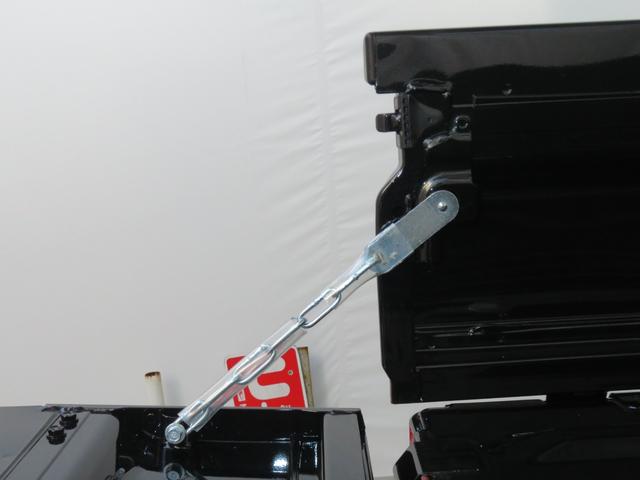 ハイゼットトラックＥＸＴ　　　　２ＷＤ　ＣＶＴ　届出済未使用車　１年間無料保証アイドリングストップ　コーナーセンサー　ゲートチェーン　レベリング　荷台作業照明　マニュアルエアコン　パワーウィンドウ　キーフリー　オートライト　ＡＢＳ　ワンオーナー　車線逸脱警報　電動格納式ミラー（三重県）の中古車