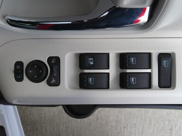 ムーヴキャンバスストライプスＧ　運転席・助手席シートヒーター　１年間無料保証電動パーキングブレーキ　コーナーセンサー　１オーナー　電動格納式ドアミラー　アイドリングストップ　試乗車ＵＰ　Ｓヒーター　プッシュスタート　ＡＢＳ　両側パワースライドドア　キーフリー　バックカメラ（三重県）の中古車
