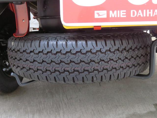 ハイゼットトラックジャンボスタンダード　　　　　４ＷＤ　ＣＶＴ　１年間無料保証ゲートチェーン　あゆみ板掛け　レベリング　電動格納ドアミラー　マニュアルエアコン　パワーウィンドウ　コーナーセンサー　キーフリー　ＡＭ／ＦＭラジオ　記録簿　アイドリングストップ　衝突回避支援ブレーキ（三重県）の中古車