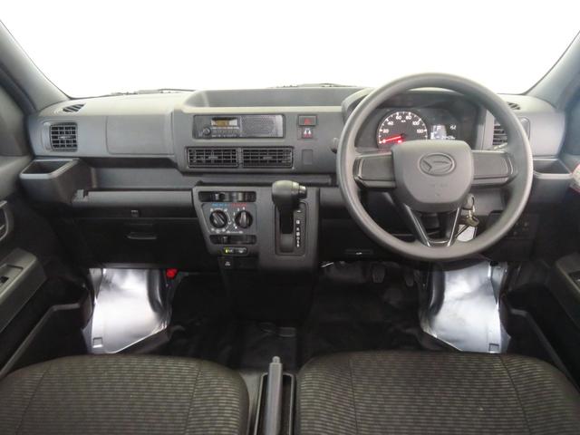 ハイゼットカーゴＤＸ　　　２ＷＤ　ＣＶＴ　マニュアルエアコン　１年間無料保証コーナーセンサー　アイドリングストップ　レベリング　衝突回避支援ブレーキ　ペダル踏み間違い抑制　衝突安全ボディ　キーレスエントリー　オートライト　１オーナー　記録簿　パワーウィンドウ　ＡＭ／ＦＭラジオ（三重県）の中古車