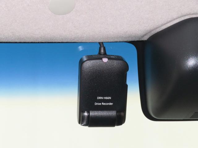 タントカスタムＲＳ　トップエディションＳＡIII　　１年間無料保証純正８型ナビ　バックカメラ　キーフリー　Ｂｌｕｅｔｏｏｔｈ対応　ＤＶＤ再生　ＵＳＢ接続　運転席シートヒーター　地デジ　ＬＥＤライト　前方用ドラレコ　ＥＴＣ　電動格納ミラー　両側パワースライドドア（三重県）の中古車