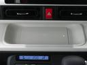ＢＴ接続　電動格納ミラー　ＡＵＴＯライト　元試乗車　ＬＥＤヘットライト　地デジ　ＵＳＢ入力　Ｐスタート　純正９型ディスプレイオーディオ　運転席・助手席シートヒーター　電動パーキングブレーキ（三重県）の中古車