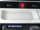 電動パーキングブレーキ　コーナーセンサー　ＢＴ接続　電動格納ミラー　元試乗車　ＬＥＤヘットライト　地デジ　純正９型ディスプレイオーディオ　運転席・助手席シートヒーター　両側パワースライドドア（三重県）の中古車