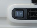 電動パーキングブレーキ　コーナーセンサー　電格ドアミラー　Ｂｌｕｅｔｏｏｔｈ　ｉ−ｓｔｏｐ　シ−トヒ−タ−　地デジ　元試乗車　純正９型ディスプレイオーディオ　キーフリー　ＨＤＭＩ接続　オートエアコン（三重県）の中古車