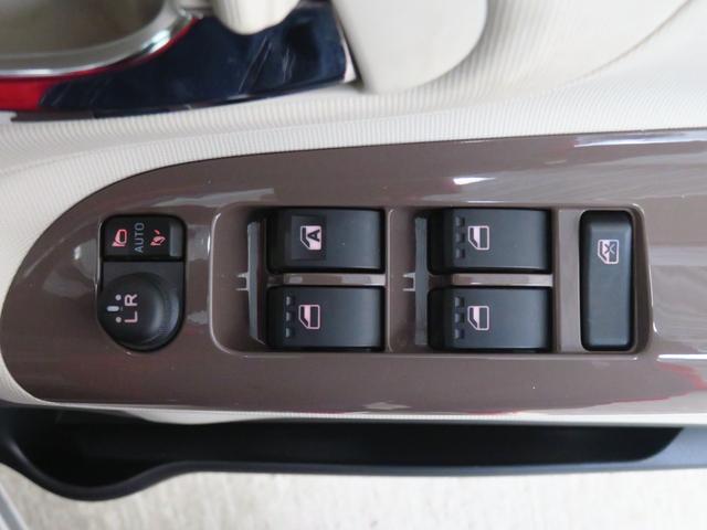 ムーヴキャンバスXリミテッドメイクアップ SAIII 1年間無料保証Bカメラ 1オーナー ブルートゥース USB レーンアシスト DVD オートライト キーフリー オートエアコン 両側パワースライドドア パワーウィンドウ 純正フロアマット 7型ディスプレイオーディオ(三重県)の中古車